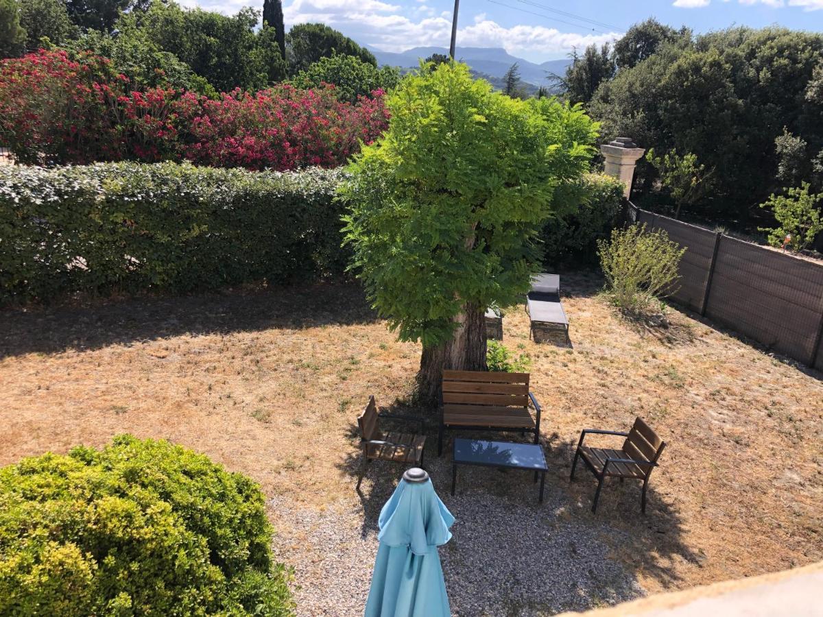 Castel Mireio Gites Cairanne Εξωτερικό φωτογραφία